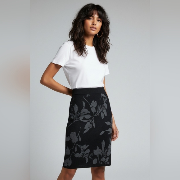 H&M Sparkle Leaves Stretchy Pencil Skirt - Picture 4 of 8